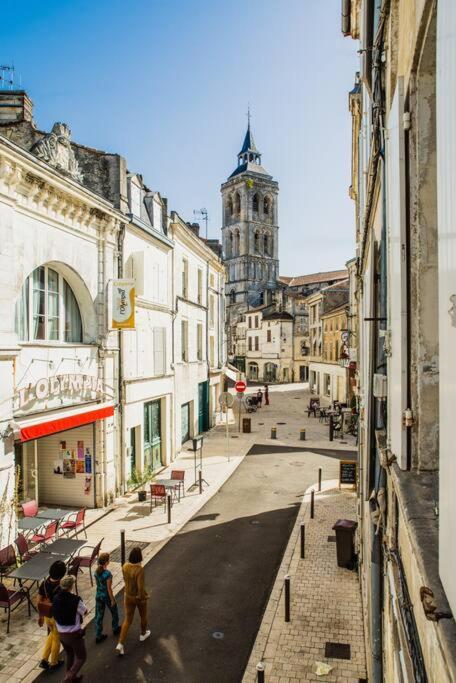 Magnifique T2 Avec Balcon Centre-Ville Cognac Bagian luar foto